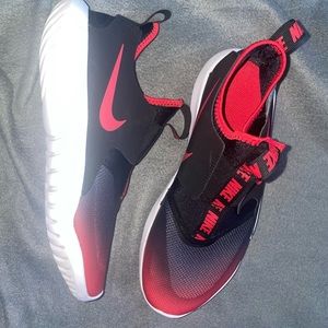 Nike flex runner boys shoes